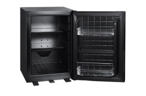 Minibar hotelowy, do pensjonatu, na zimne napoje, przekąski DSSMT40 termoelektryczny, kol. czarny