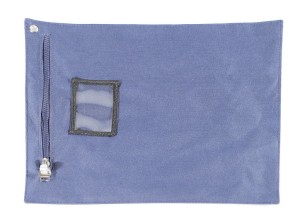 Bezpieczna saszetka (worek)  zamykana kłódką, przechowywanie, plombowanie kluczy służbowych D6, 33x35 cm
